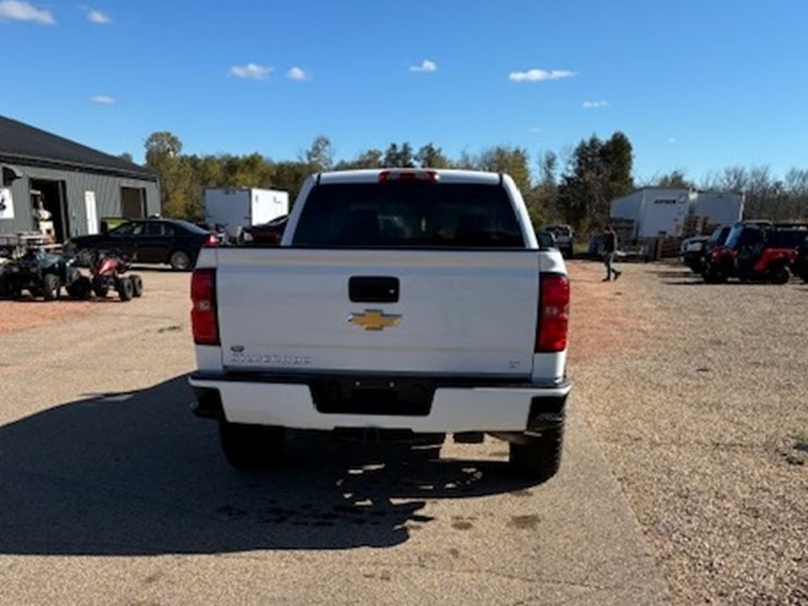 #502-•-2017-chevrolet-z71-truck-lt-(has-wi-title)-(clintonville,-wi)-image-5