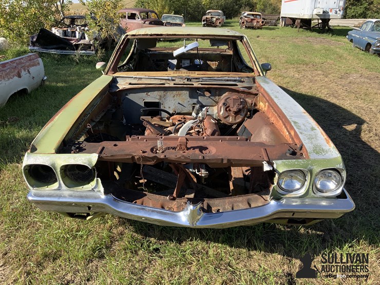 1971-pontiac-lemans-sport-2-dr.-hardtop-image-2