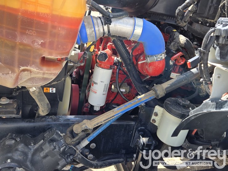 2013-ford-f750-image-35