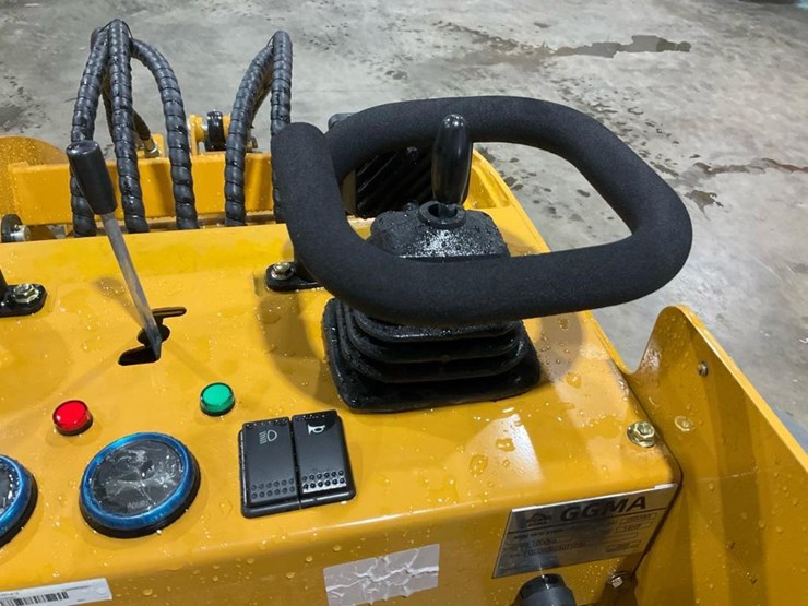 #1017-•-unused-gg385-mini-skid-steer-image-28