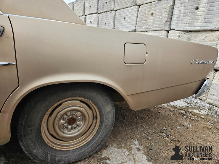 1966-ford-500-image-12