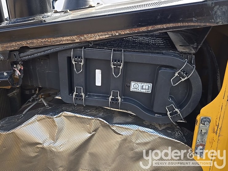 2019-caterpillar-d6-lgp-image-48