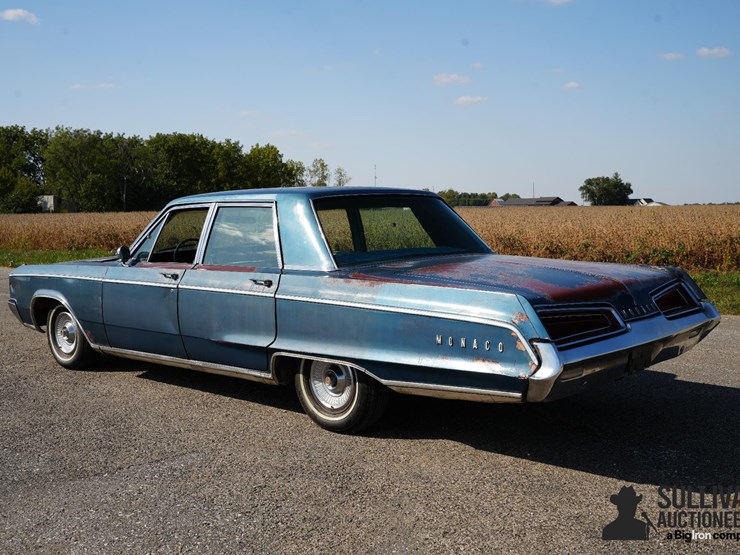 run-#3---1967-dodge-monaco-sedan-image-7