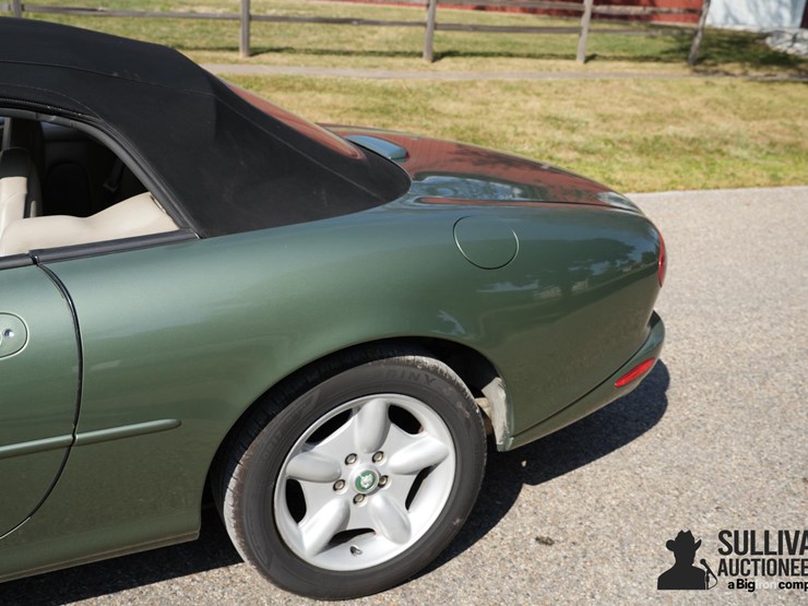 run-#5---1999-jaguar-xk8-convertible-image-14