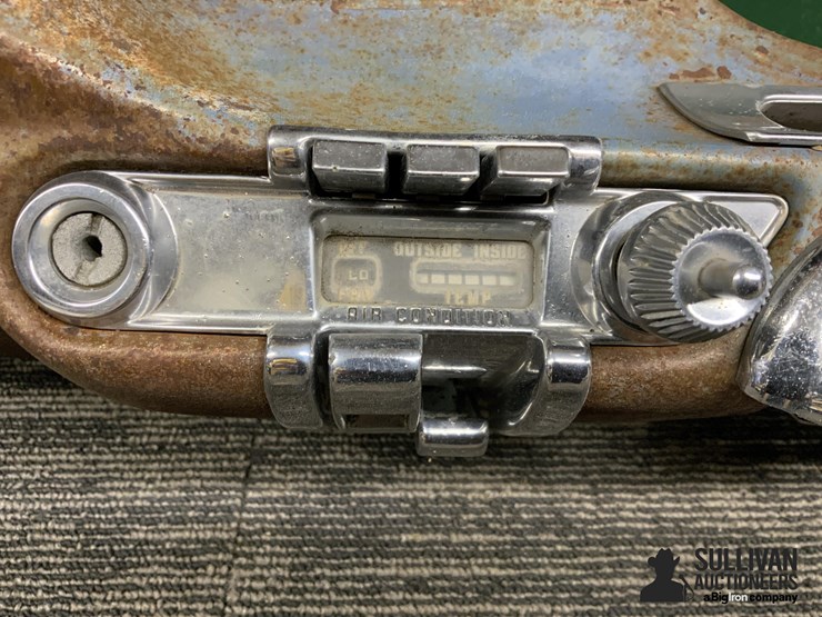 1959-pontiac-bonneville-factory-a/c-dash-image-8