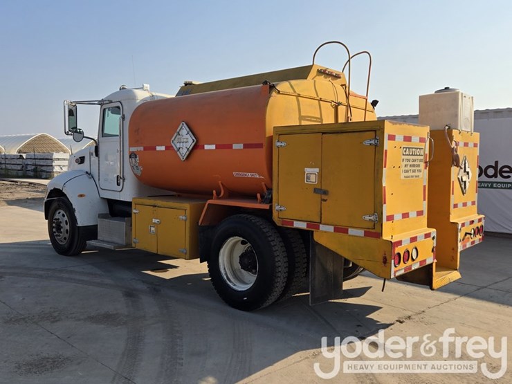 2008-peterbilt-335-image-103