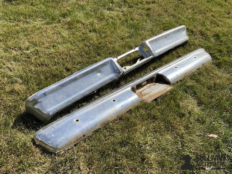 1965-chevrolet-chevelle-rear-bumpers-image-3