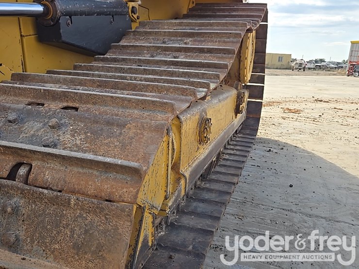 2019-caterpillar-d6-lgp-image-14