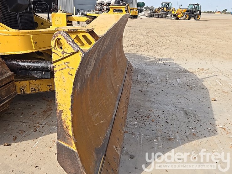 2019-caterpillar-d6-lgp-image-12