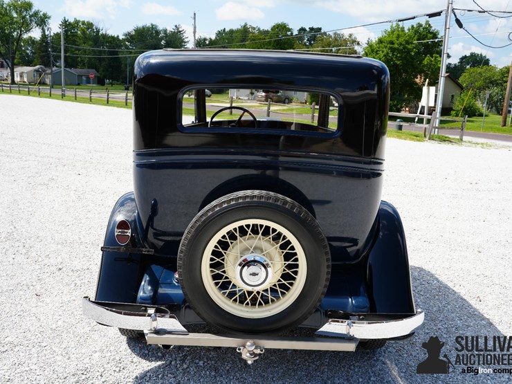 run-#66---1932-chevrolet-confederate-sedan-image-6
