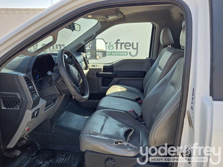 2017-ford-f550-image-92