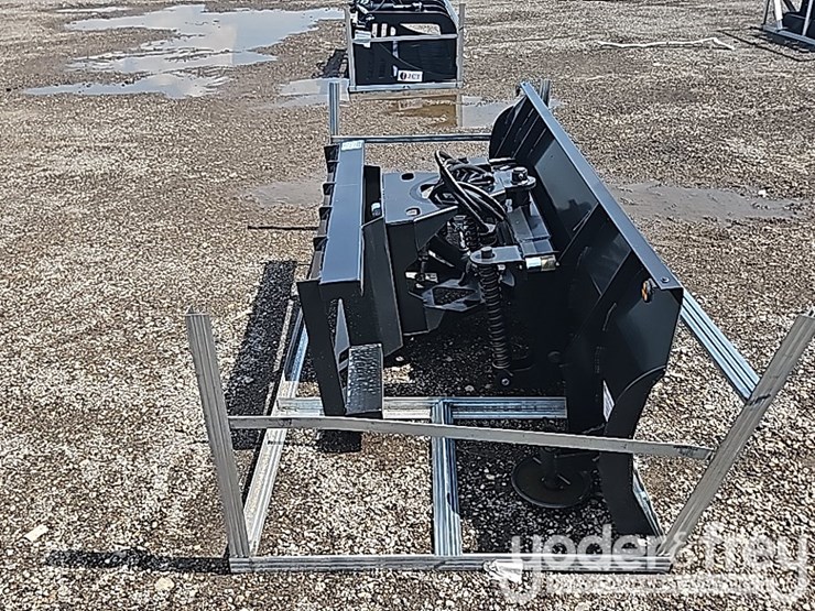 unused-jct-84"-snow/-dozer-blade-to-suit-skidsteer-image-6