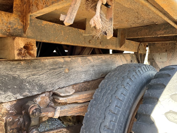 #426-•-vintage-ford-1-1/2-ton-single-axle-dump-truck-(no-title)-(houghton,-mi)-image-22