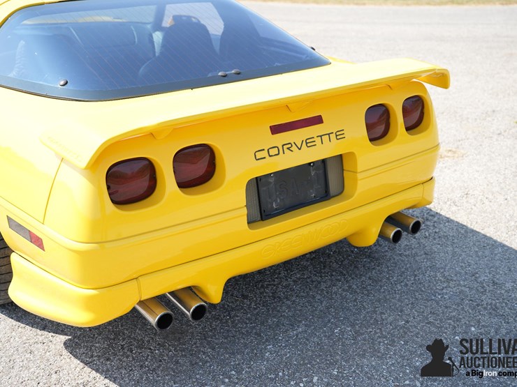run-#121---1995-chevrolet-corvette-coupe-image-16