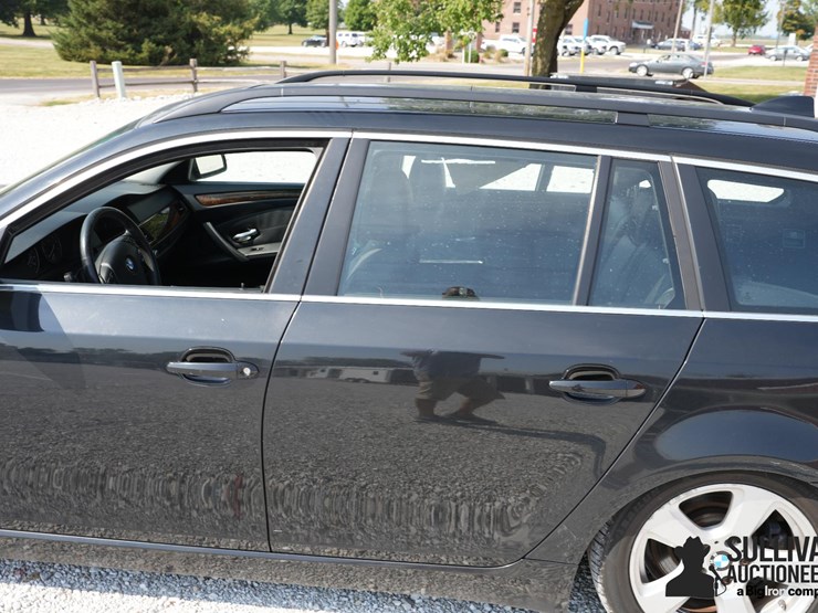 run-#18---2007-bmw-535x-station-wagon-image-15