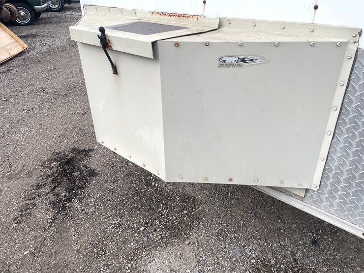#612-•-haulmark-tandem-axle-enclosed-snowmobile-trailer-(no-title)-(fort-atkinson,-wi)-image-12