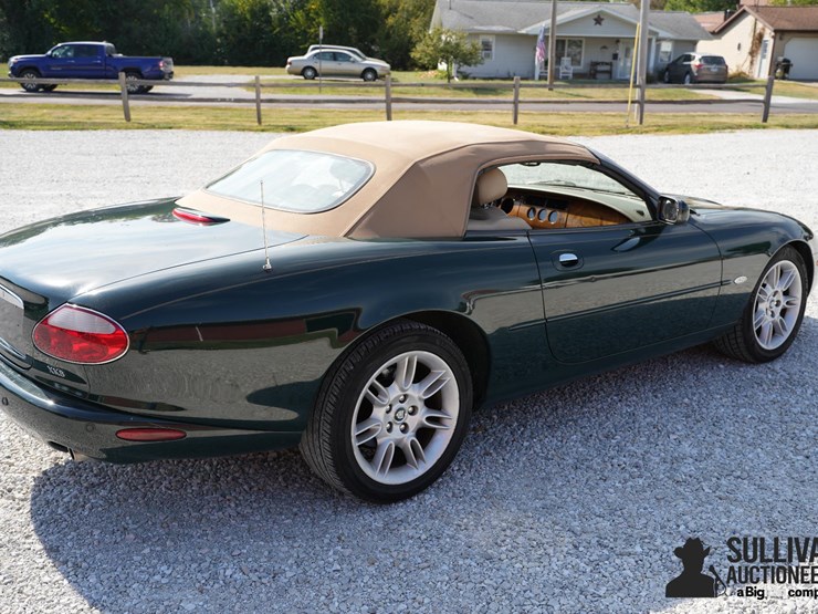 run-#11---2001-jaguar-xk8-convertible-image-5