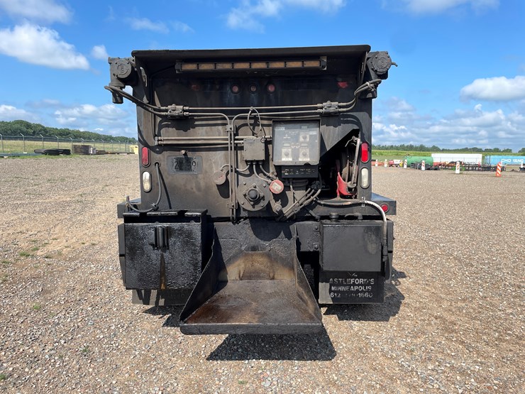 international-durastar-4400-image-4