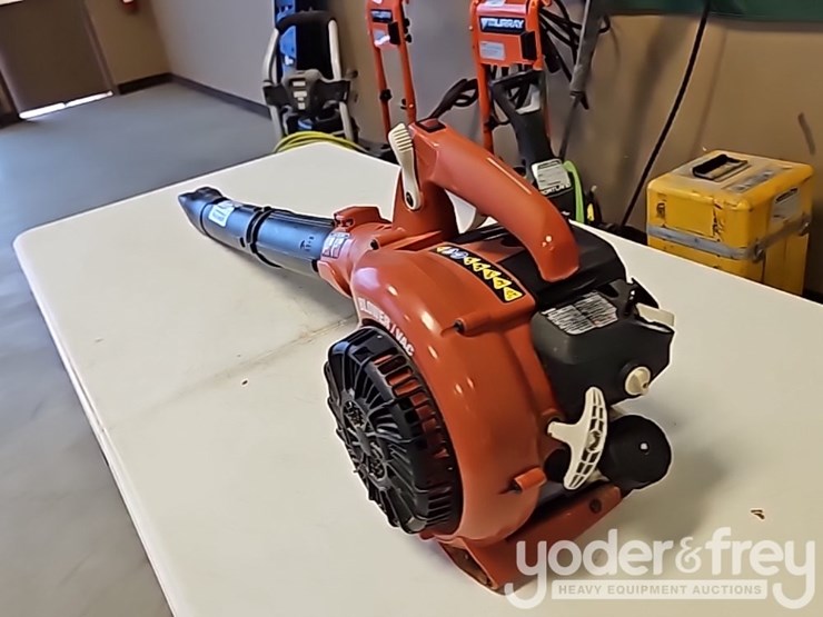 homelite-gas-2-cycle-handheld-blower-image-3
