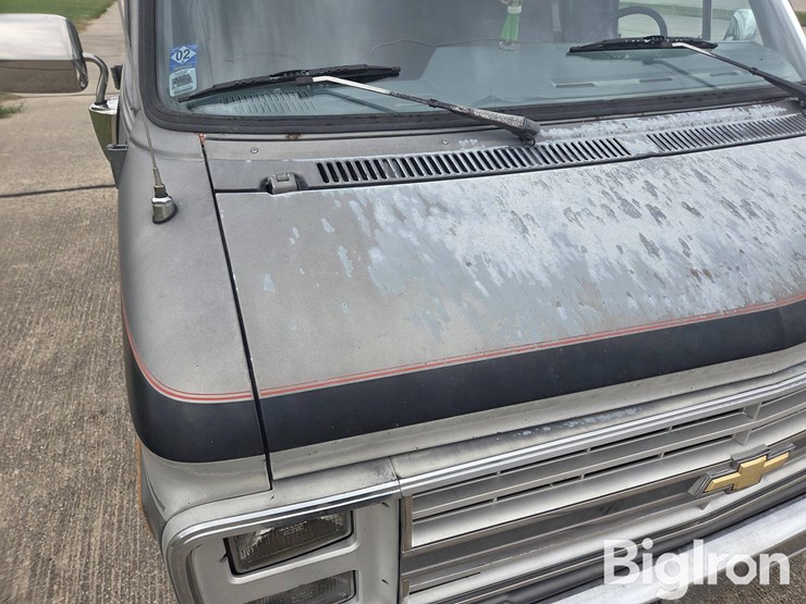 1988-chevrolet-g20-image-12