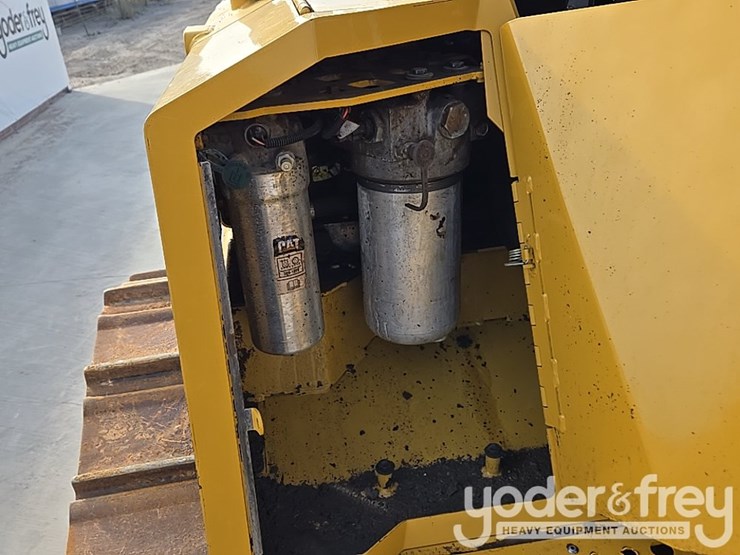 2019-caterpillar-d6-lgp-image-44
