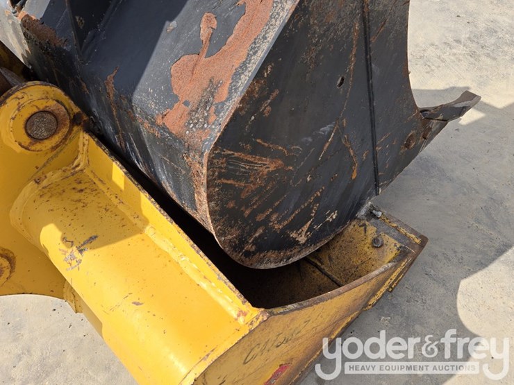 2014-caterpillar-307e2-image-12