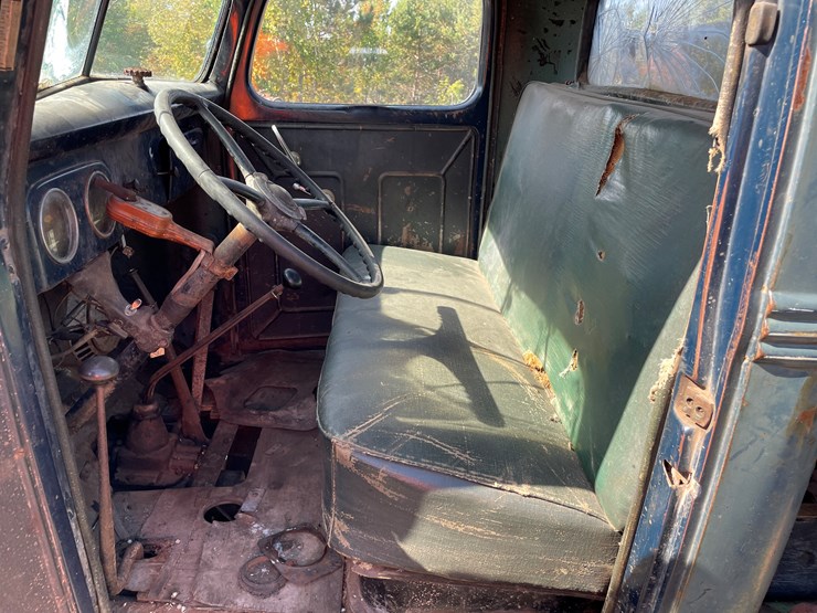 #426-•-vintage-ford-1-1/2-ton-single-axle-dump-truck-(no-title)-(houghton,-mi)-image-46