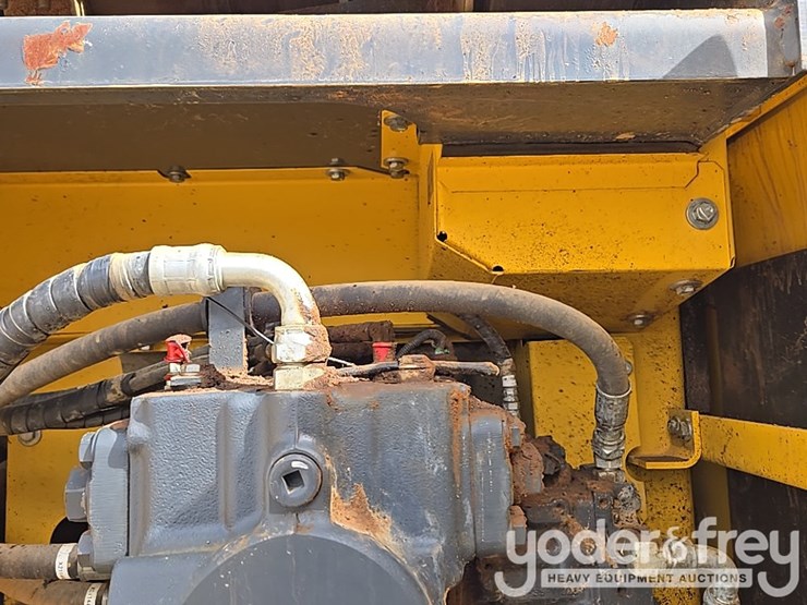 2023-komatsu-pc490-lc-11-image-67