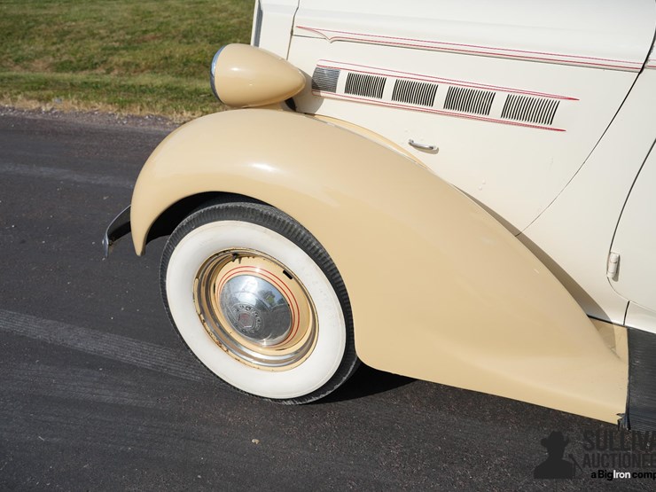 run-#93---1937-packard-114"-2-door-coupe-image-13