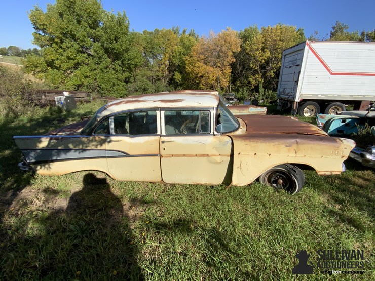 1957-chevrolet-4-dr.-bel-air-image-4