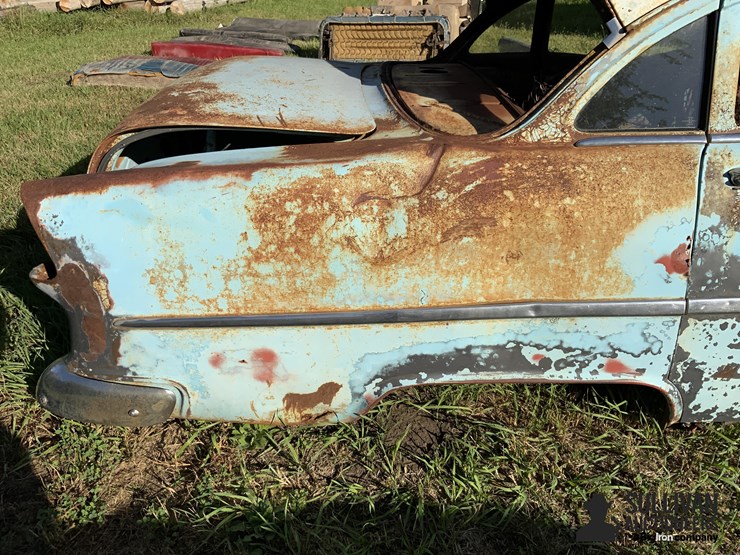 1955-chevrolet-4-dr.-sedan-image-15