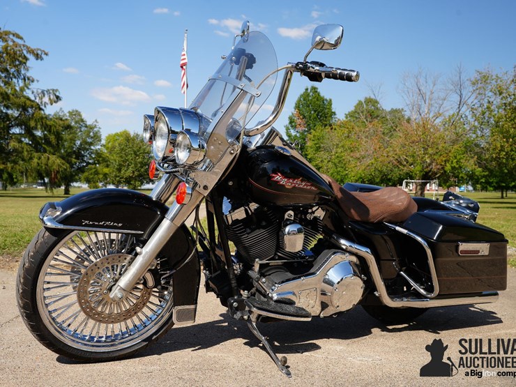 run-#34---2002-harley-davidson-road-king-motorcycle-image-1