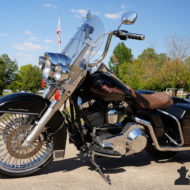 Run #34 - 2002 Harley Davidson Road King Motorcycle