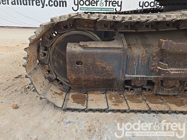 2023-komatsu-pc490-lc-11-image-40