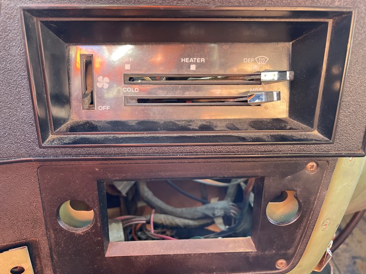 #516-•-1984-chevy-d350-4x4-pickup-(title-in-delay)-(wakefield,-mi)-image-57