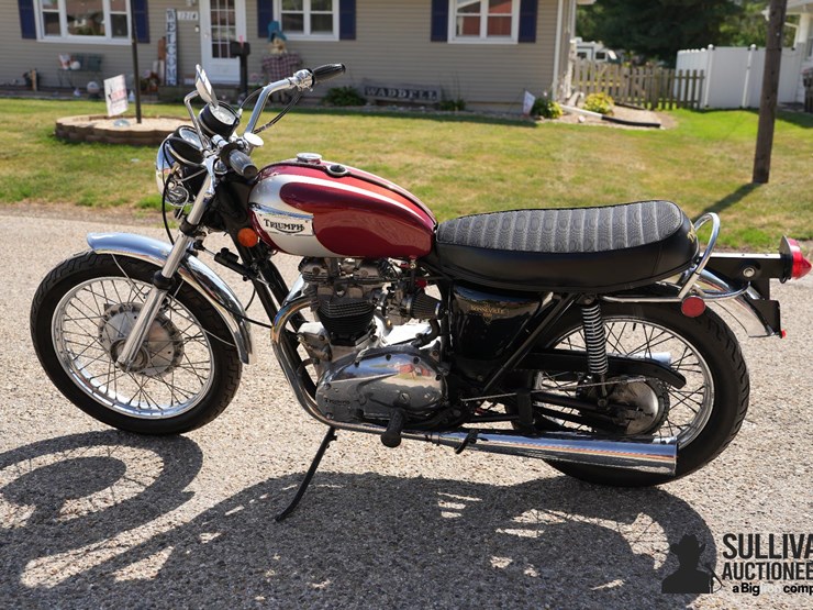 run-#29---1973-triumph-bonneville-650-motorcycle-image-4