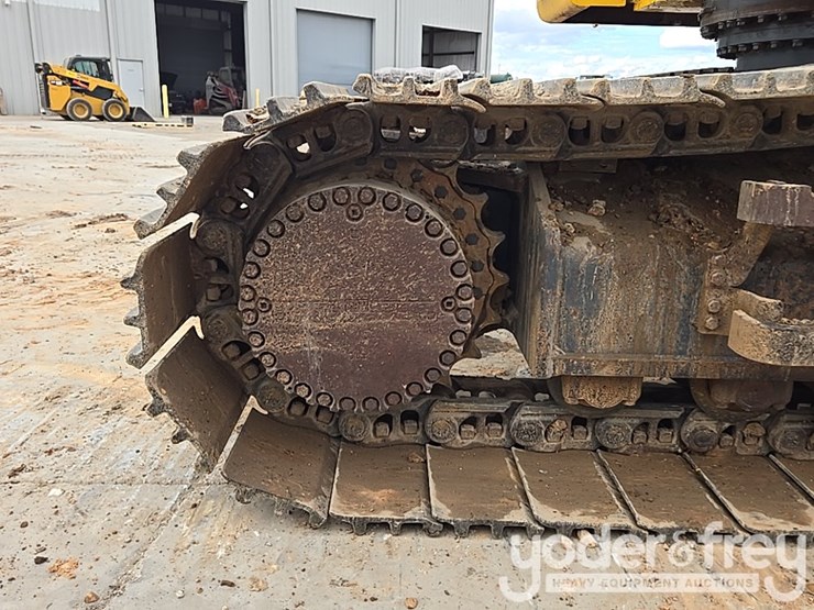 2023-komatsu-pc490-lc-11-image-31