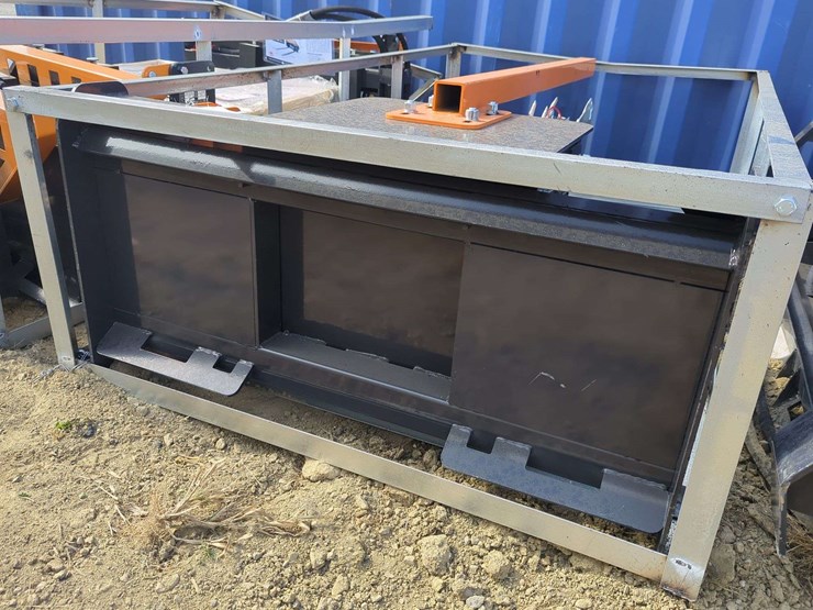 (1)-wolverine-skid-steer-trencher---tcr-12-48h-image-4