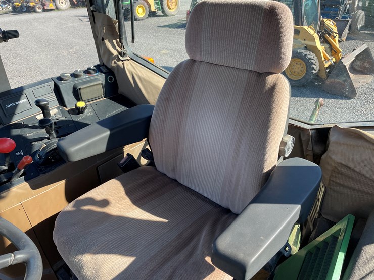 1993-john-deere-6200-image-35