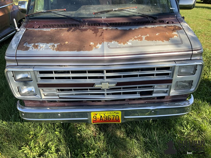 1987-chevrolet-20-conversion-van-image-10