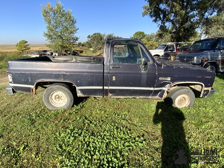 1984-chevrolet-2wd-short-box-pickup-image-4