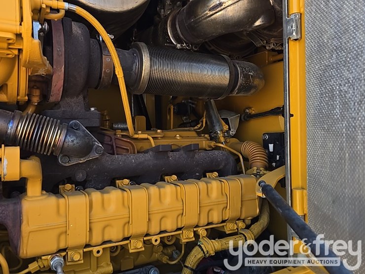 2019-deere-524l-image-49