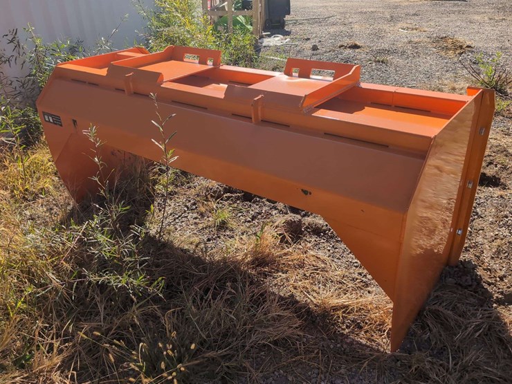 wolverine-skid-steer-snow-pusher---84"---sp-15-84w-image-3