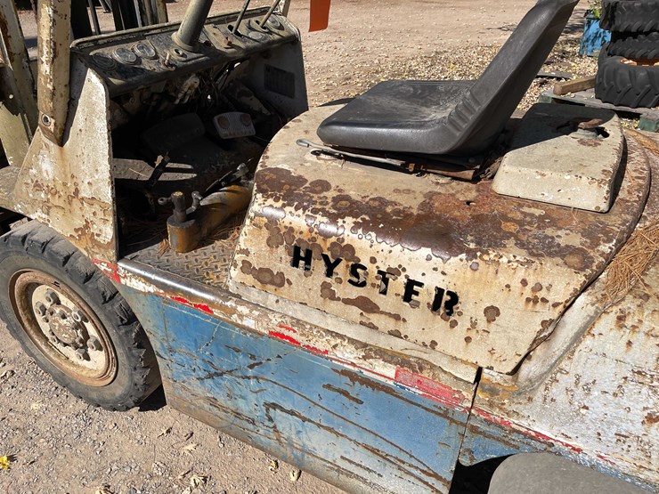 #312-•-hyster-gasoline-forklift-(oconto,-wi)-image-12