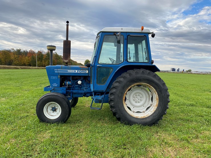 1981-ford-7600-image-8