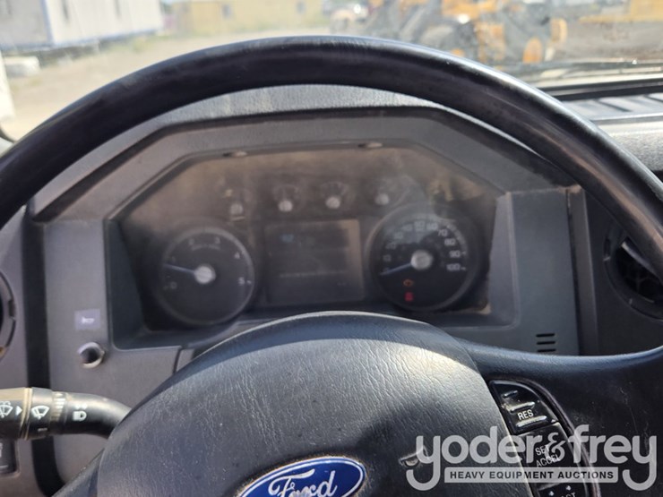 2013-ford-f750-image-145