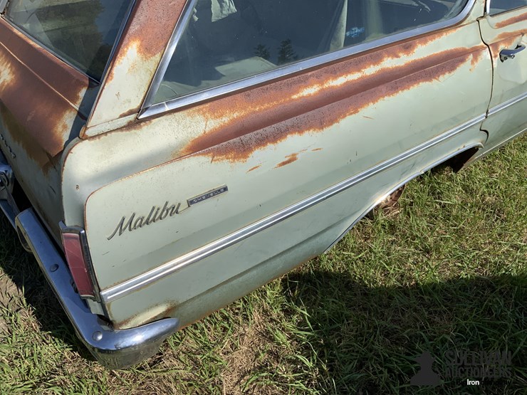 1965-chevrolet-malibu-wagon-image-15