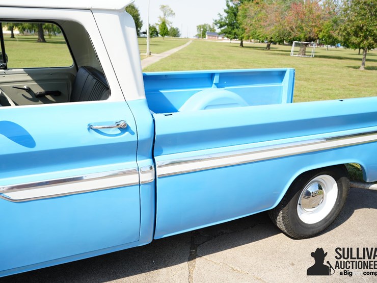 1965-chevrolet-c10-image-15