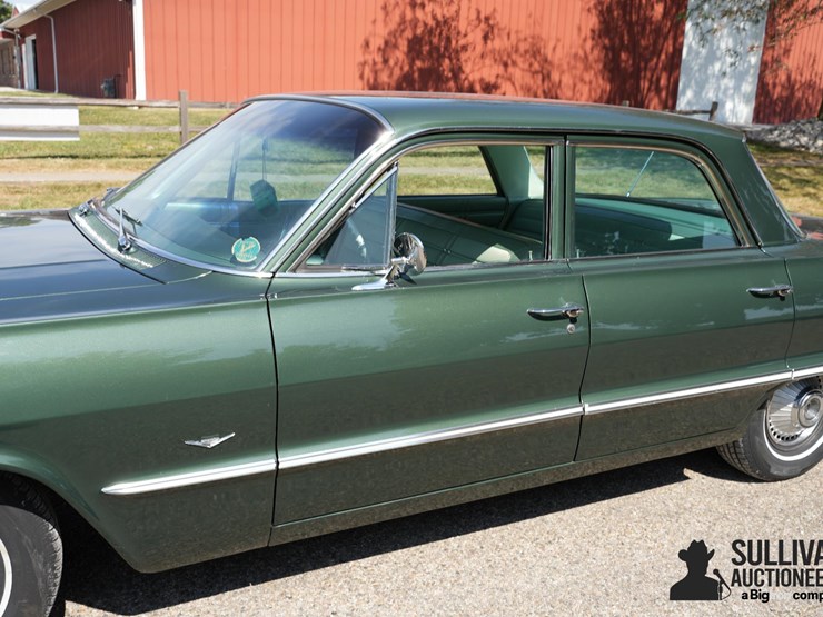 run-#64---1963-chevrolet-impala-4-door-sedan-image-14