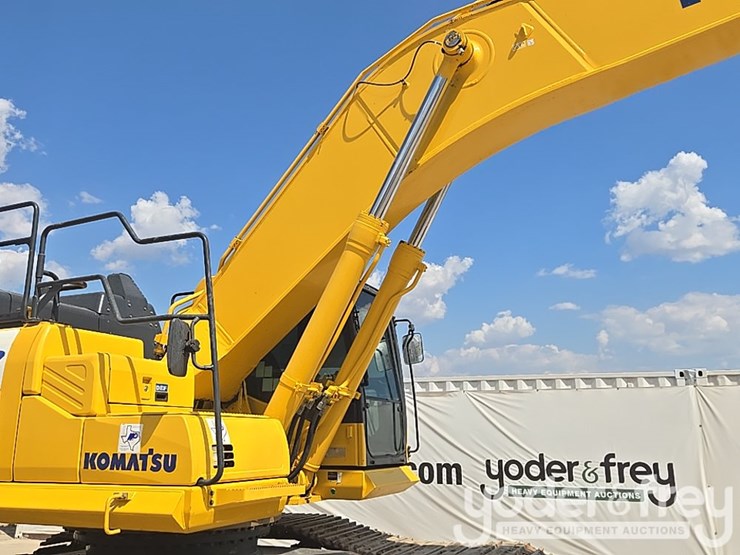2022-komatsu-pc490-lc-11-image-21